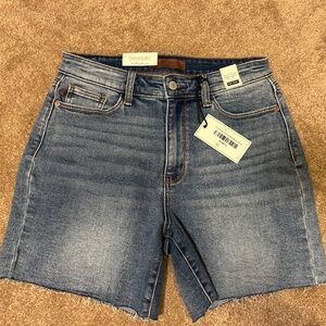 Judy Blue raw hem shorts